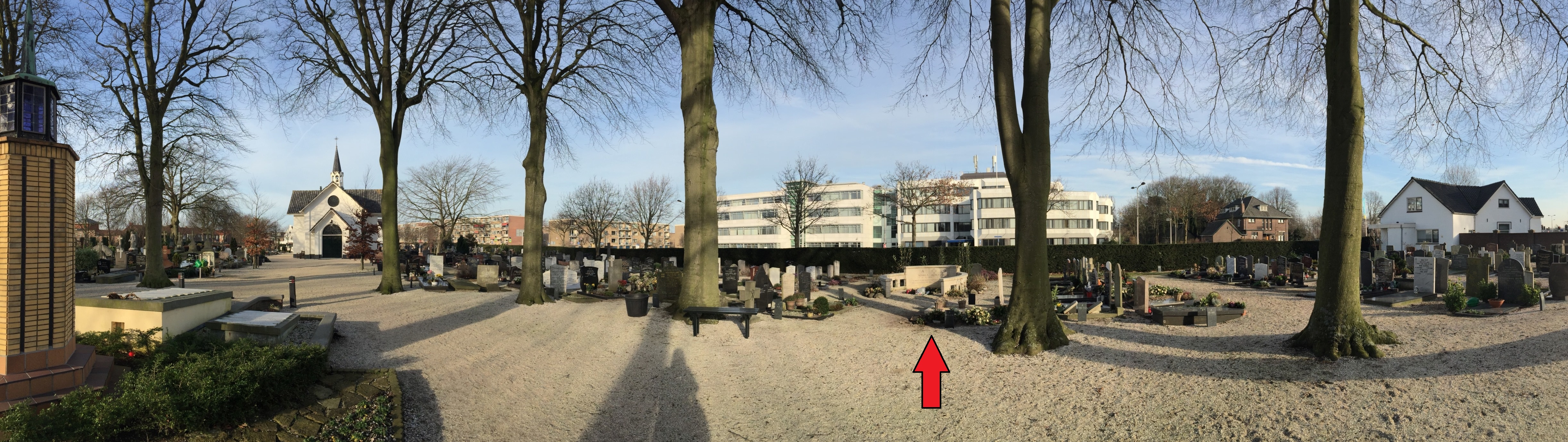Maria Montessori's tomb,   Noordwijk (by Gabriele Maggi) - 02.JPG